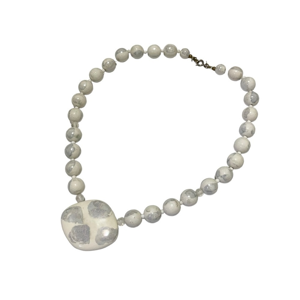 Cadoro White Howlite Gemstone Statement Necklace